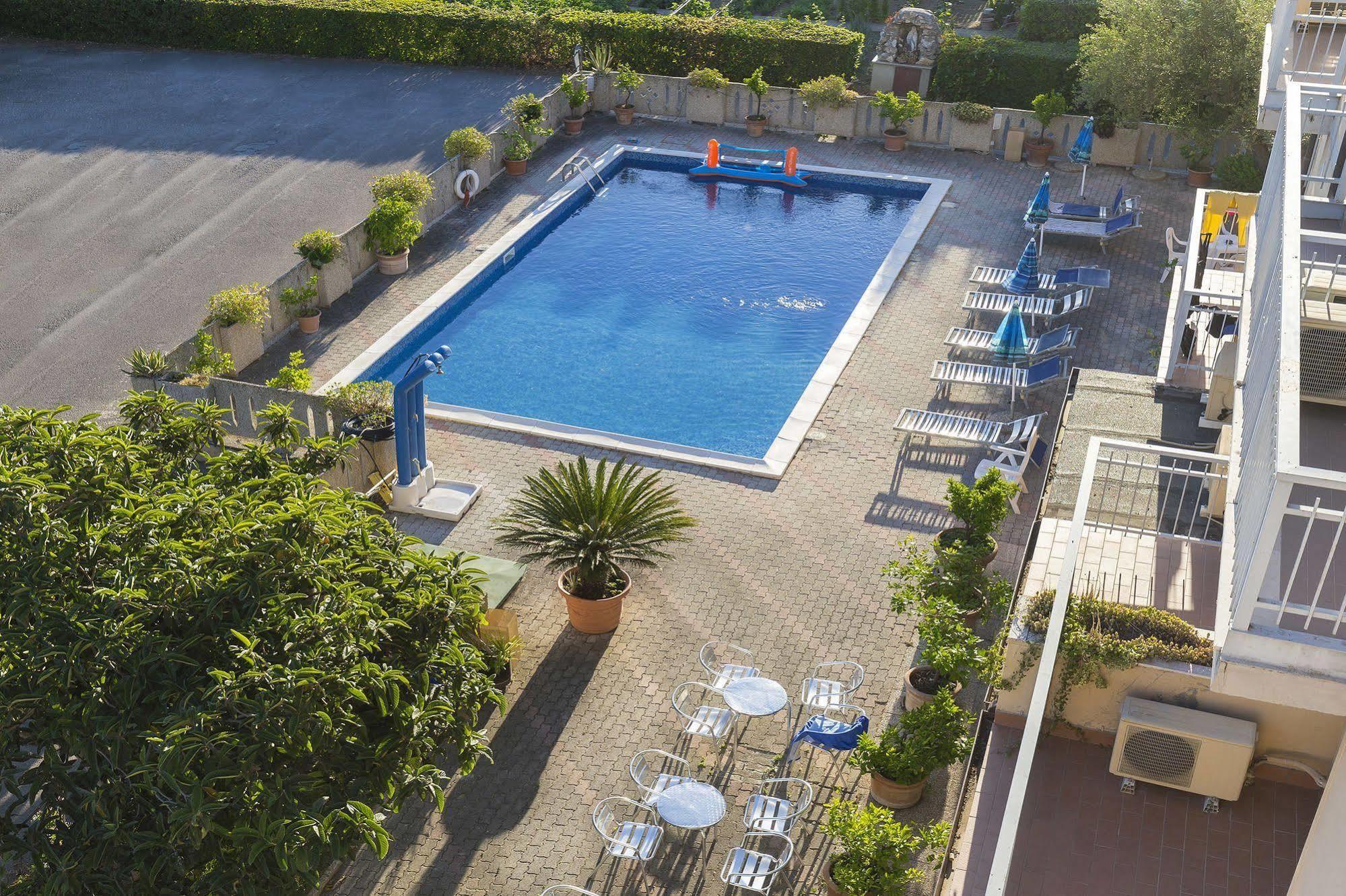 Hotel Darsena Passignano sul Trasimeno Ngoại thất bức ảnh